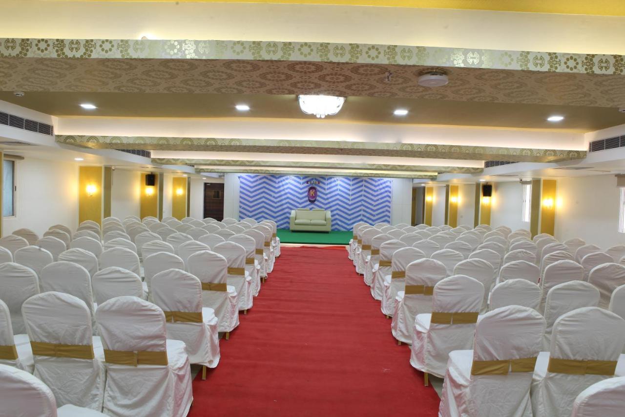 Nova Pride Hotel Hyderabad Exterior foto